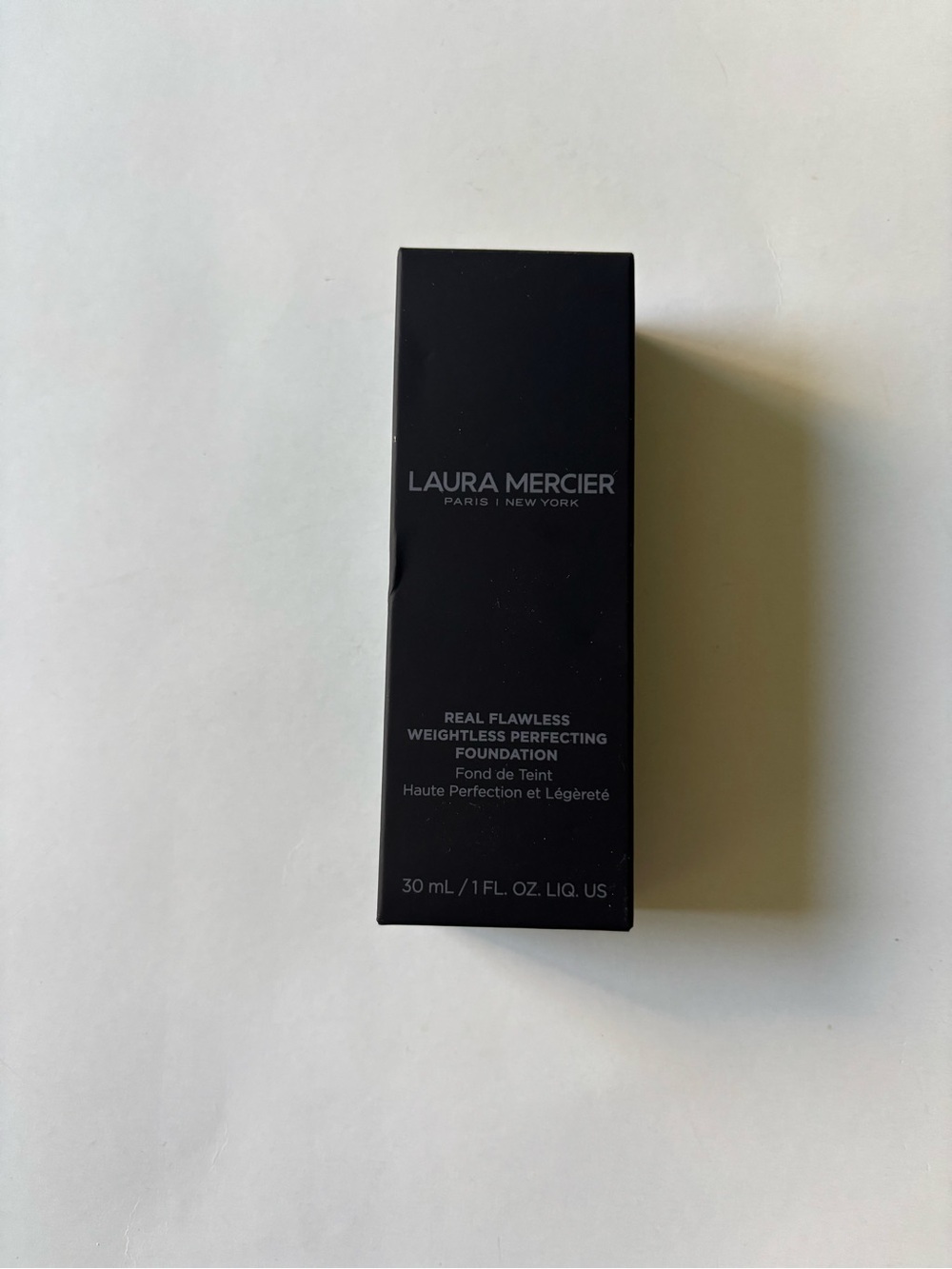 LAURA MERCIER Real Flawless Foundation